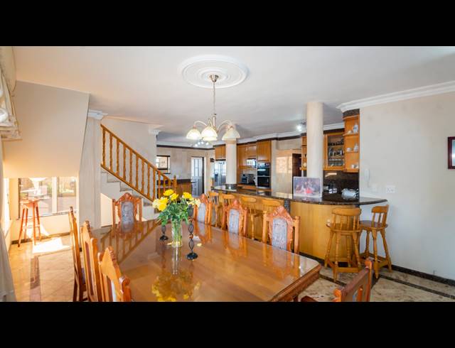 4 BEDROOM HOUSE FOR SALE IN BLUFF